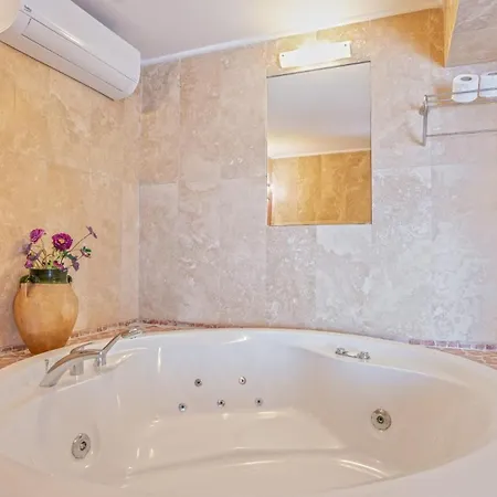 Oasis (adults Only) 2* Καλκάν
