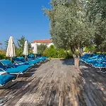 Oasis (adults Only) 2*